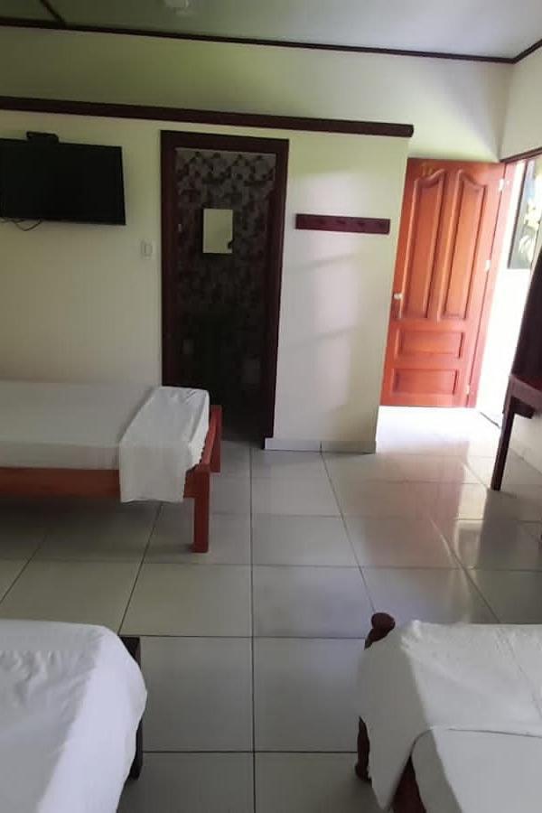 Wikungo Hotel Puerto Nariño Екстериор снимка